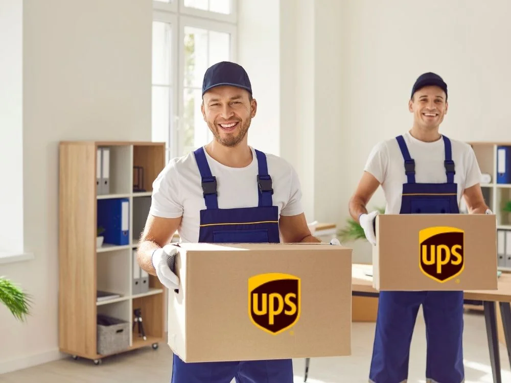 UPS شركات توصيل شحنات بالسعودية