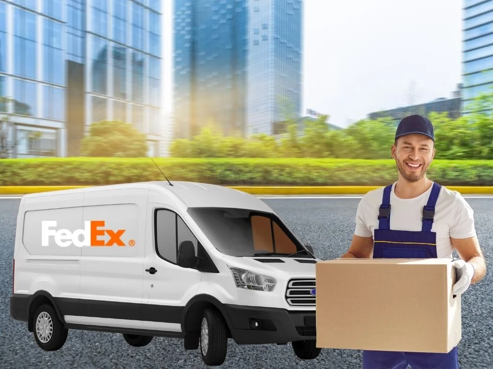 شركة فيديكس لتوصيل الشحنات في السعودية