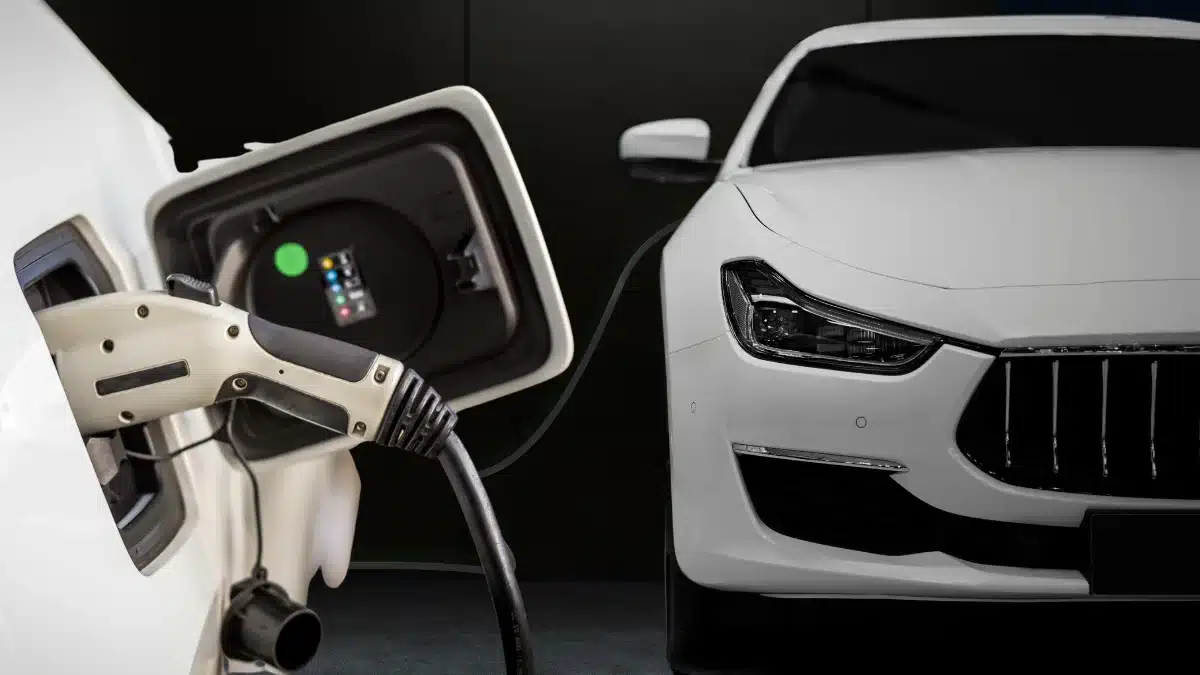 شحن السيارات الكهربائية