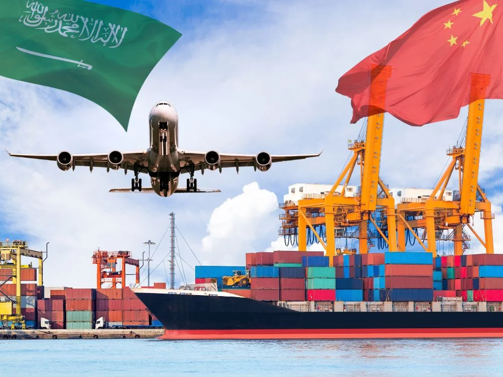 الفرق بين الشحن الجوي والبحري من الصين إلى السعودية